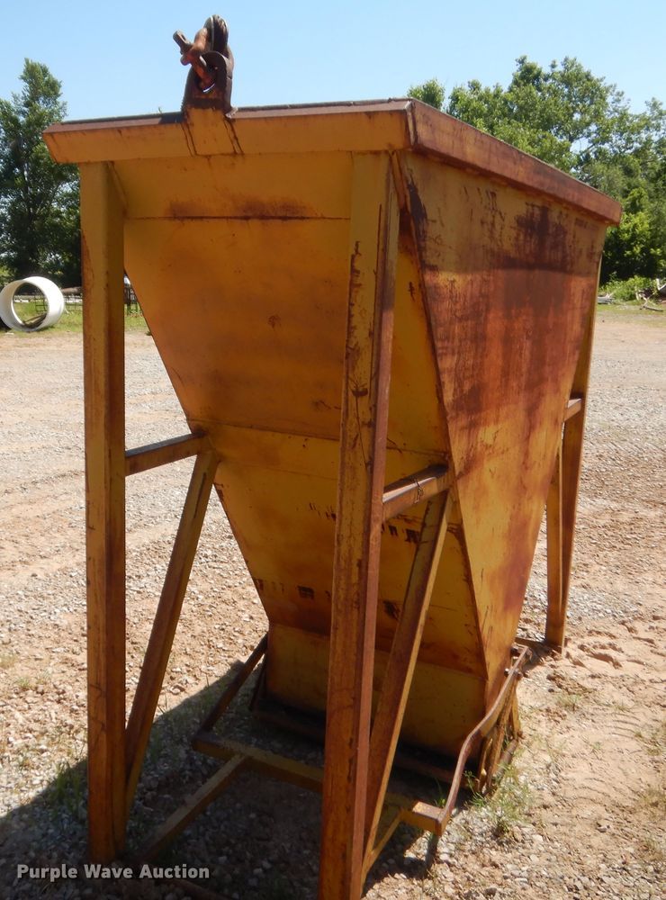 image for item IT9557 Aggregate bucket