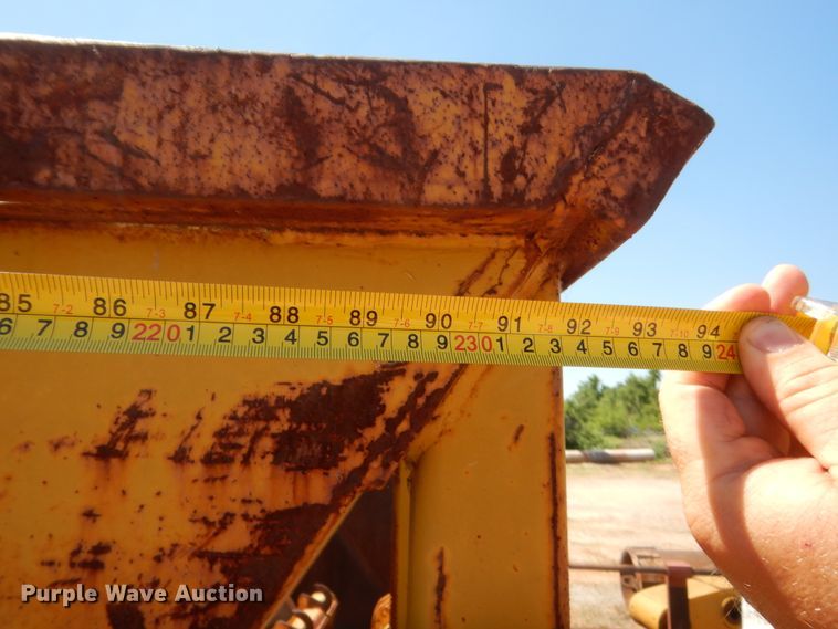 image for item IT9557 Aggregate bucket