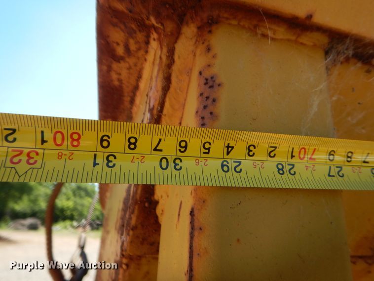 image for item IT9557 Aggregate bucket