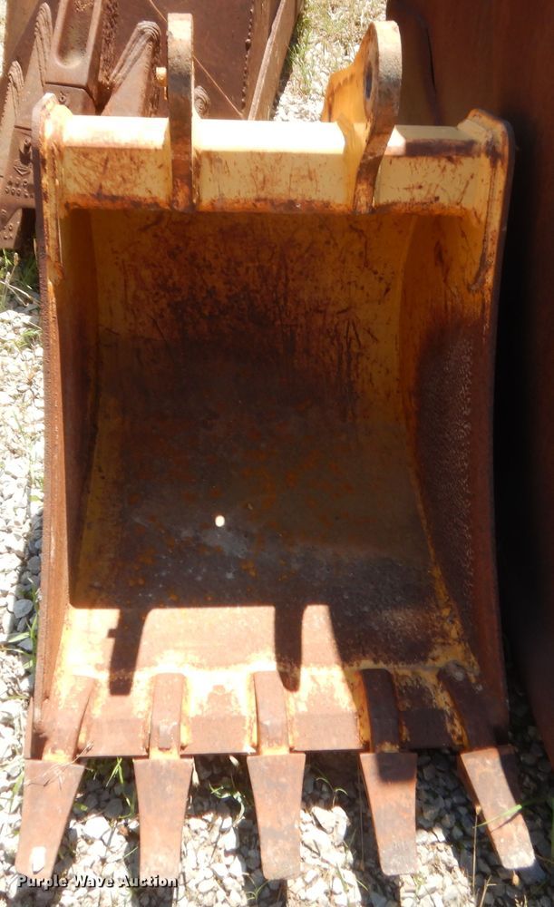 image for item IT9558 (2) Case buckets