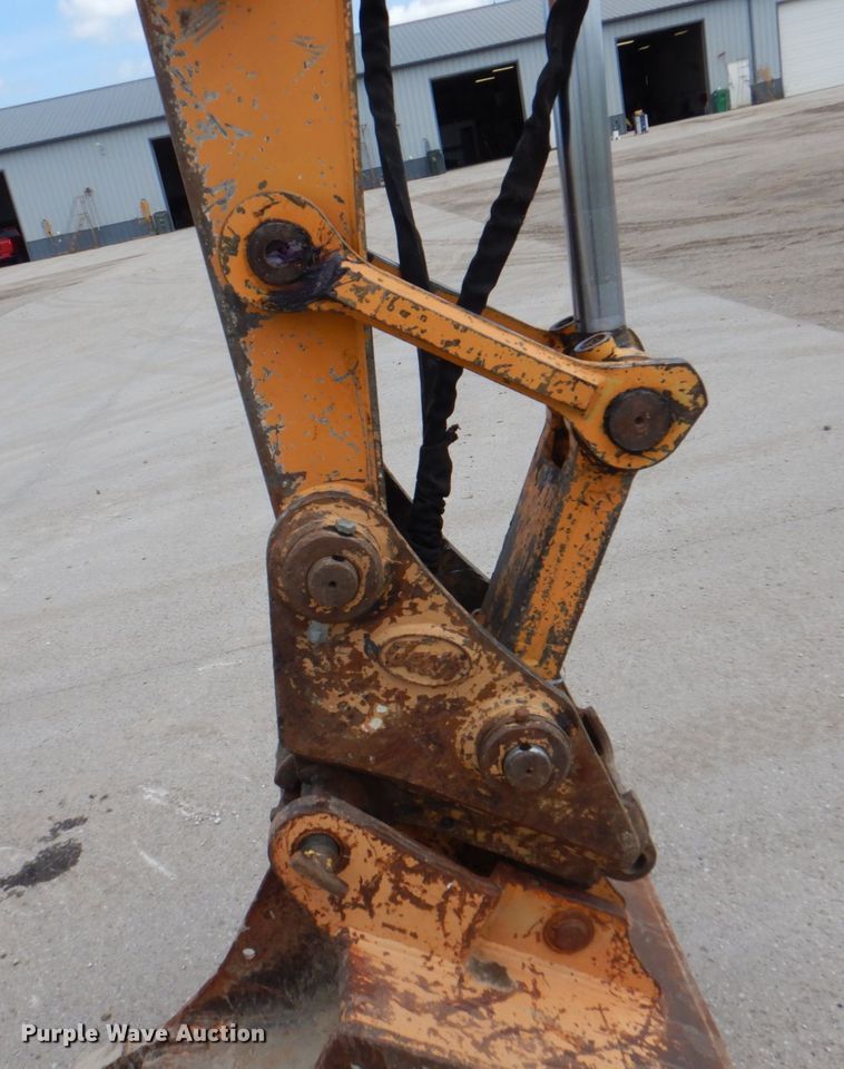 image for item JF9110 2007 Case CX80  mini excavator