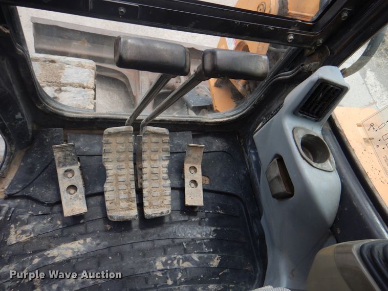 image for item JF9110 2007 Case CX80  mini excavator