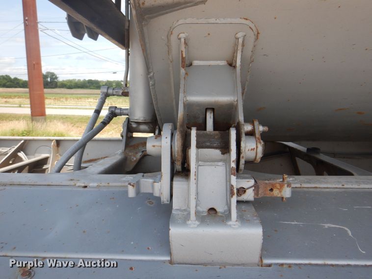 image for item JF9115 2008 Trail King TK60SSD-402  side dump trailer