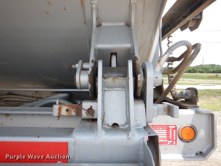 image for item JF9115 2008 Trail King TK60SSD-402  side dump trailer