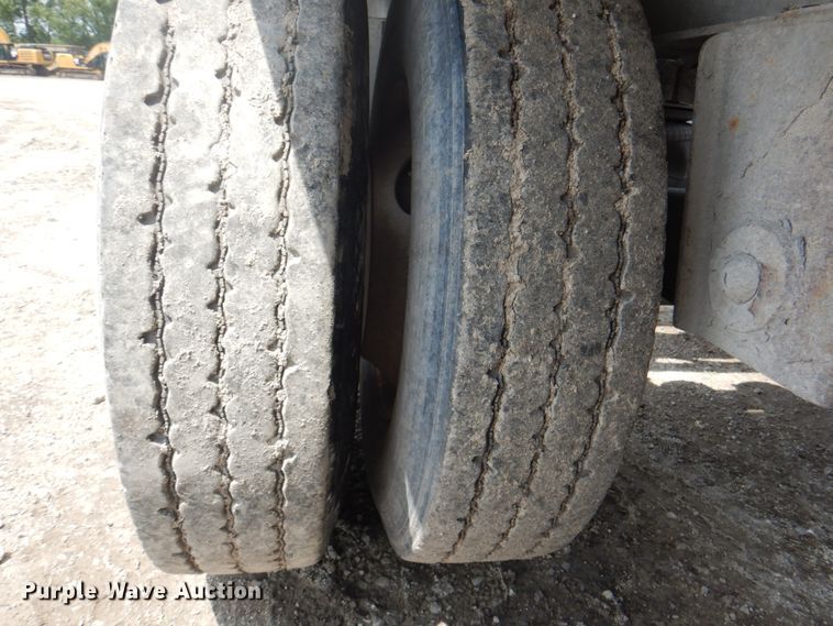 image for item JF9115 2008 Trail King TK60SSD-402  side dump trailer