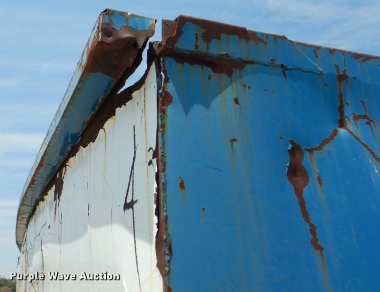 image for item JF9117 Roll-off dumpster