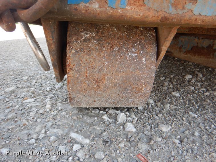 image for item JF9117 Roll-off dumpster