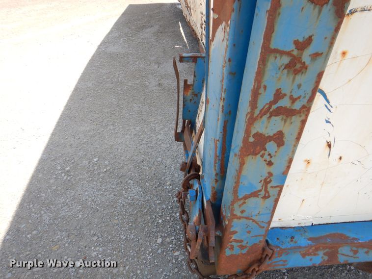 image for item JF9117 Roll-off dumpster