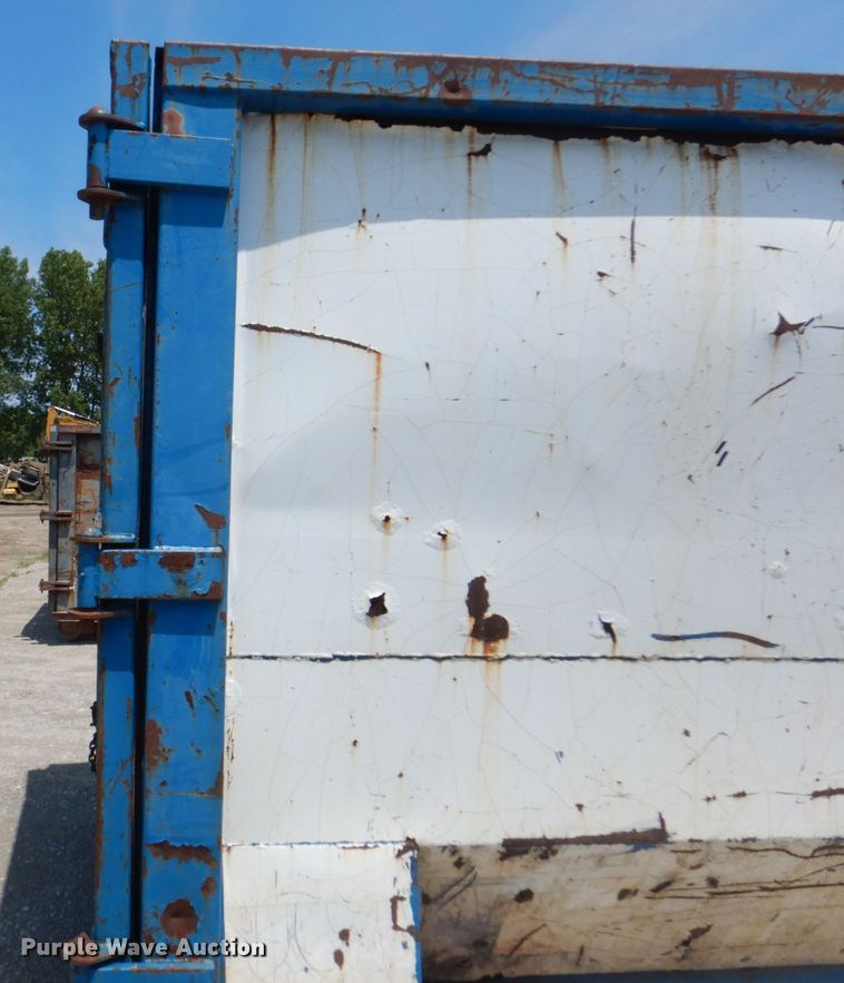 image for item JF9117 Roll-off dumpster