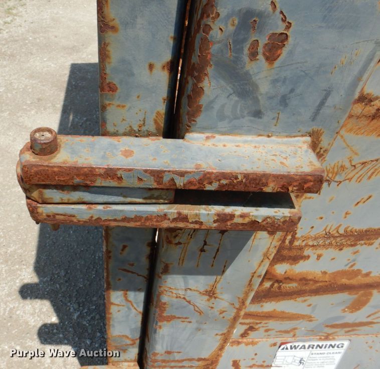 image for item JF9118 Roll-off dumpster