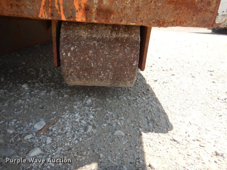 image for item JF9118 Roll-off dumpster