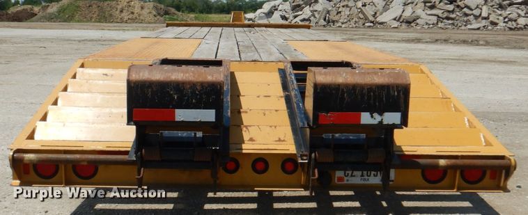 image for item JF9120 2015 Trail King TK20LP262  equipment trailer