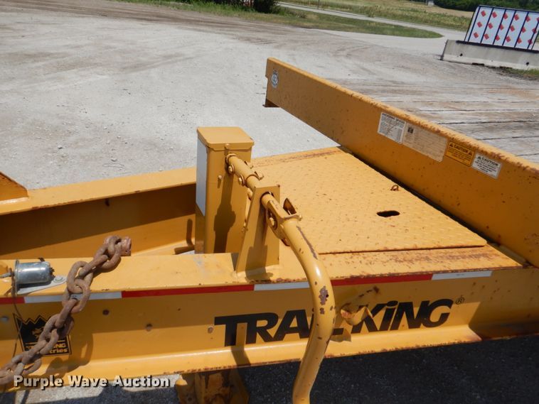 image for item JF9120 2015 Trail King TK20LP262  equipment trailer