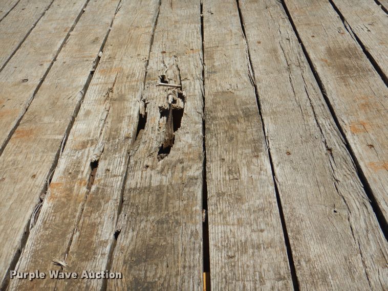 image for item JF9120 2015 Trail King TK20LP262  equipment trailer