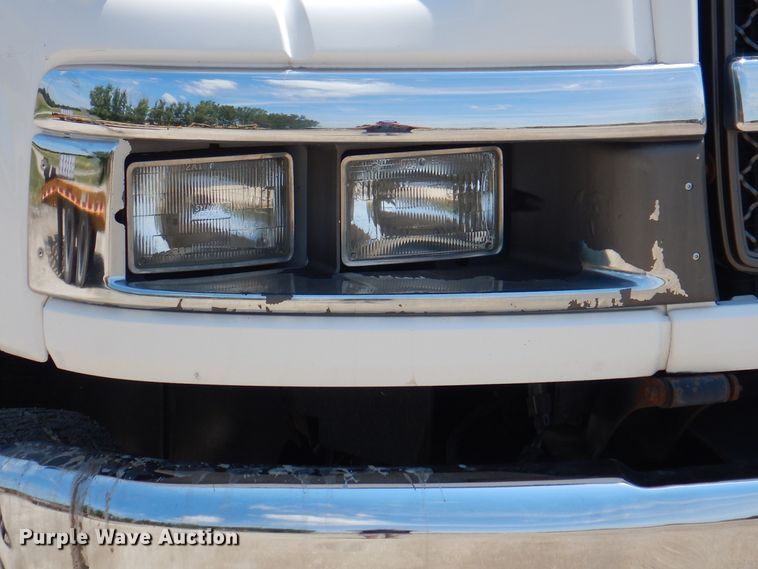 image for item JF9121 2007 Chevrolet C4500  dump truck