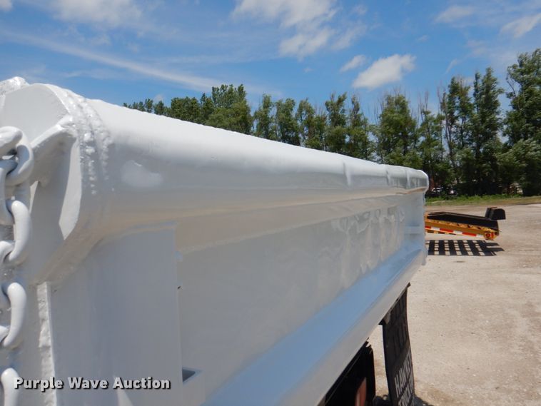 image for item JF9121 2007 Chevrolet C4500  dump truck