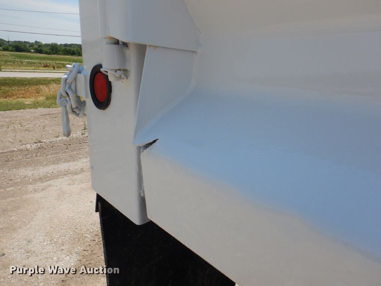 image for item JF9121 2007 Chevrolet C4500  dump truck