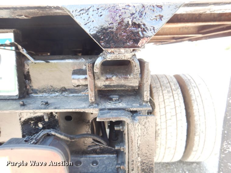 image for item JF9121 2007 Chevrolet C4500  dump truck