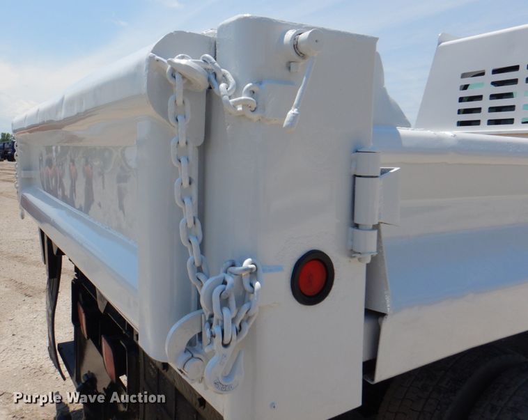 image for item JF9121 2007 Chevrolet C4500  dump truck