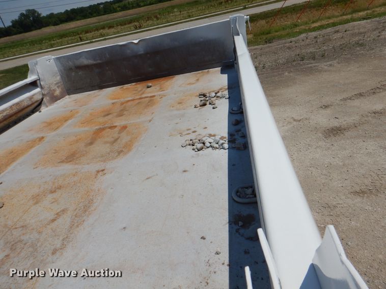 image for item JF9121 2007 Chevrolet C4500  dump truck