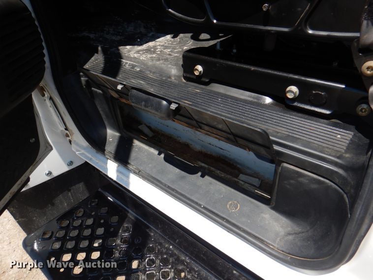 image for item JF9121 2007 Chevrolet C4500  dump truck