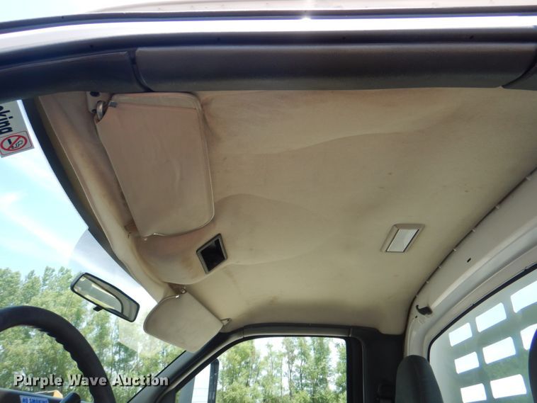 image for item JF9121 2007 Chevrolet C4500  dump truck