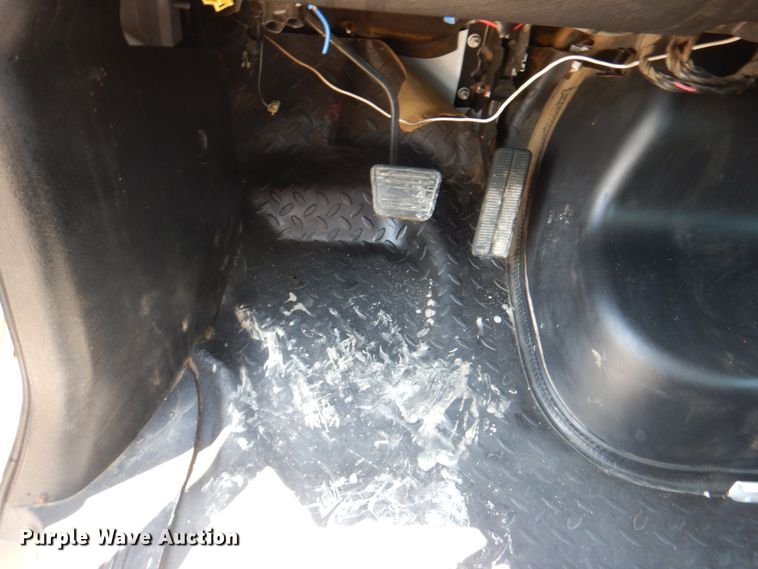 image for item JF9121 2007 Chevrolet C4500  dump truck