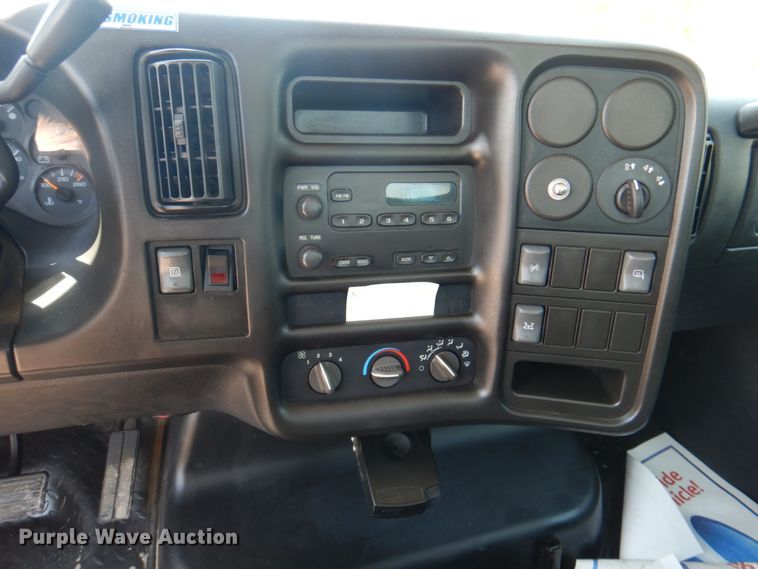 image for item JF9121 2007 Chevrolet C4500  dump truck