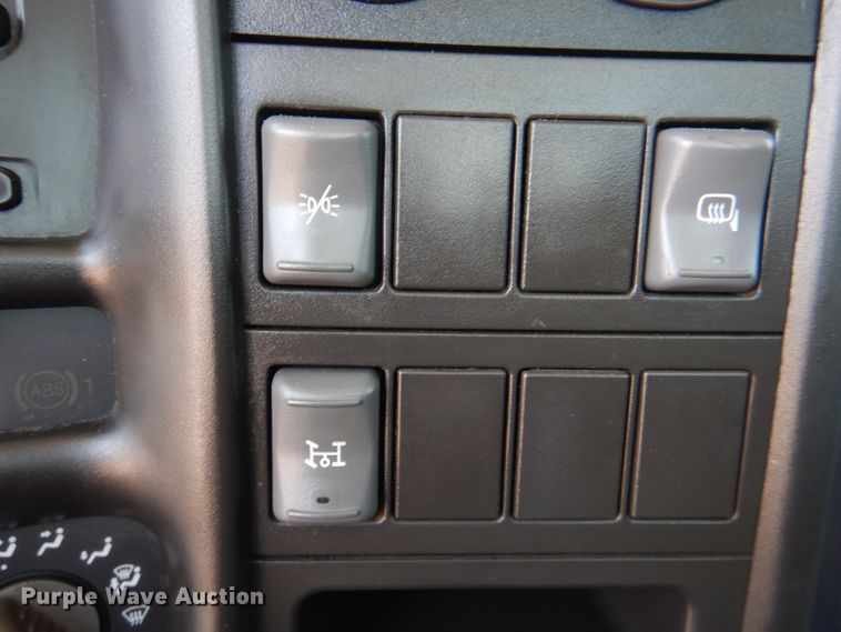 image for item JF9121 2007 Chevrolet C4500  dump truck