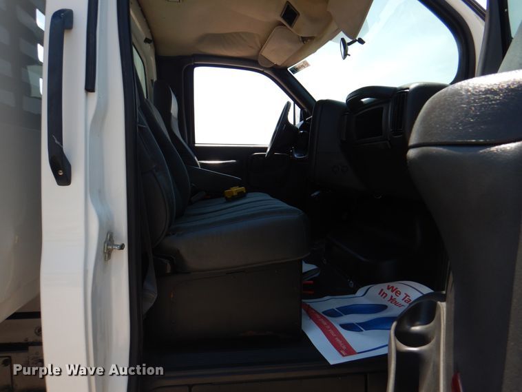 image for item JF9121 2007 Chevrolet C4500  dump truck