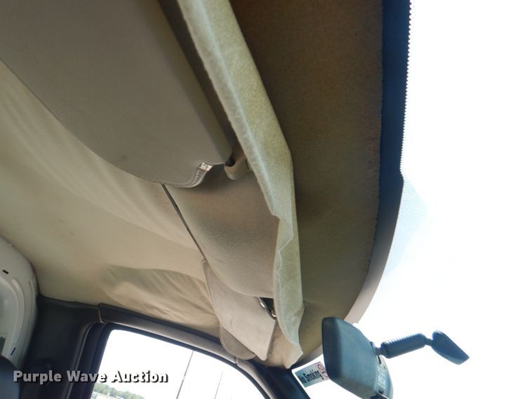 image for item JF9121 2007 Chevrolet C4500  dump truck