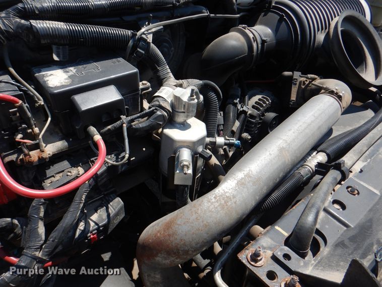 image for item JF9121 2007 Chevrolet C4500  dump truck