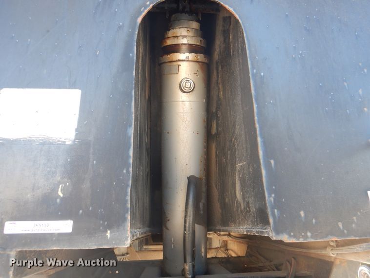 image for item JF9132 1988 Fruehauf DB5-ND2-F2-22-7.5  end dump trailer