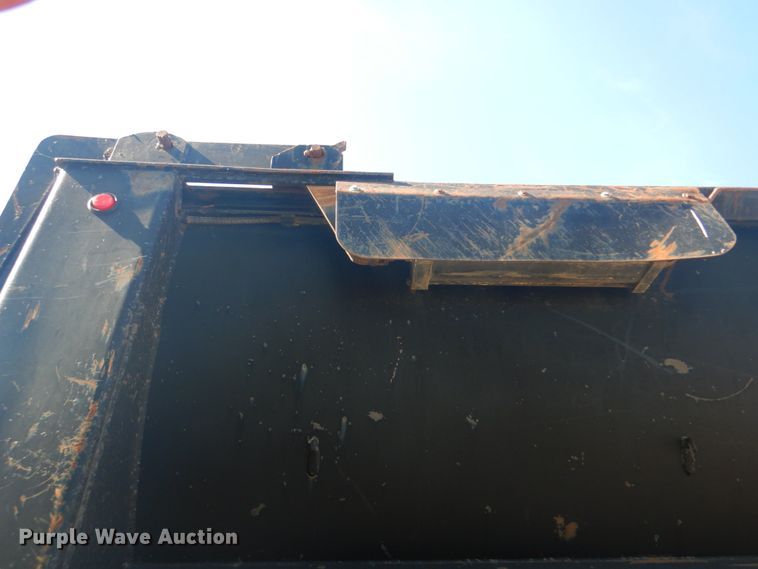 image for item JF9132 1988 Fruehauf DB5-ND2-F2-22-7.5  end dump trailer