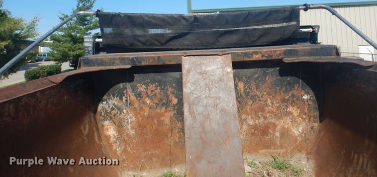 image for item JF9132 1988 Fruehauf DB5-ND2-F2-22-7.5  end dump trailer