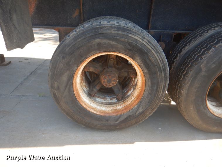 image for item JF9132 1988 Fruehauf DB5-ND2-F2-22-7.5  end dump trailer