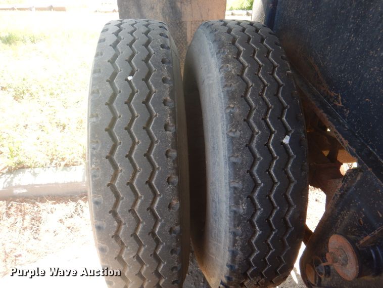 image for item JF9132 1988 Fruehauf DB5-ND2-F2-22-7.5  end dump trailer