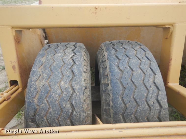 image for item JI9646 1989 Reynolds 14C  scraper