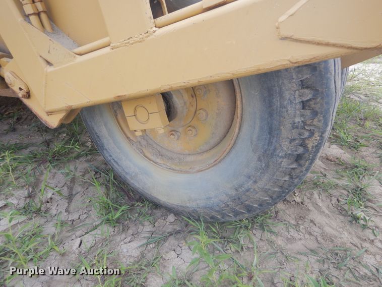 image for item JI9646 1989 Reynolds 14C  scraper