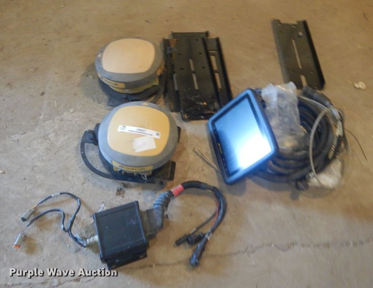 image for item JI9647 Topcon Autosteer system