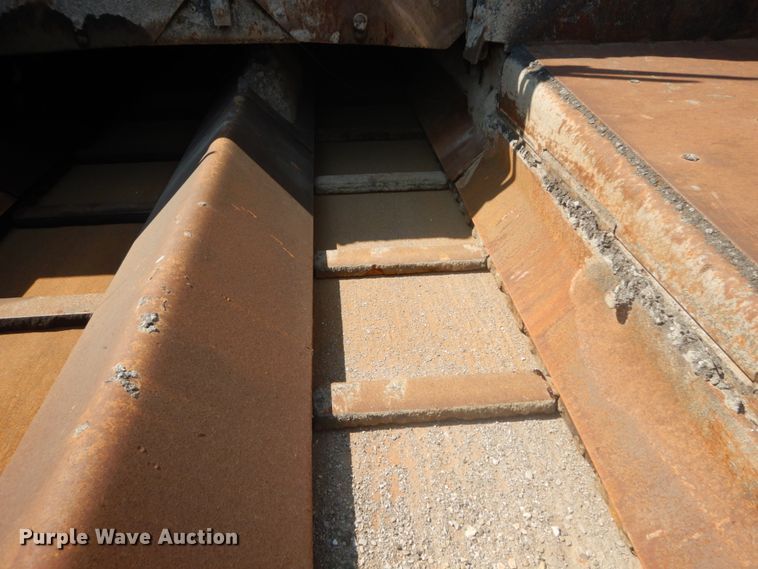 image for item JI9654 1998 Cedarapids CR361  paver