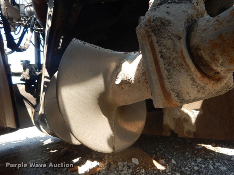 image for item JI9654 1998 Cedarapids CR361  paver