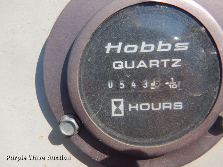 image for item JI9654 1998 Cedarapids CR361  paver