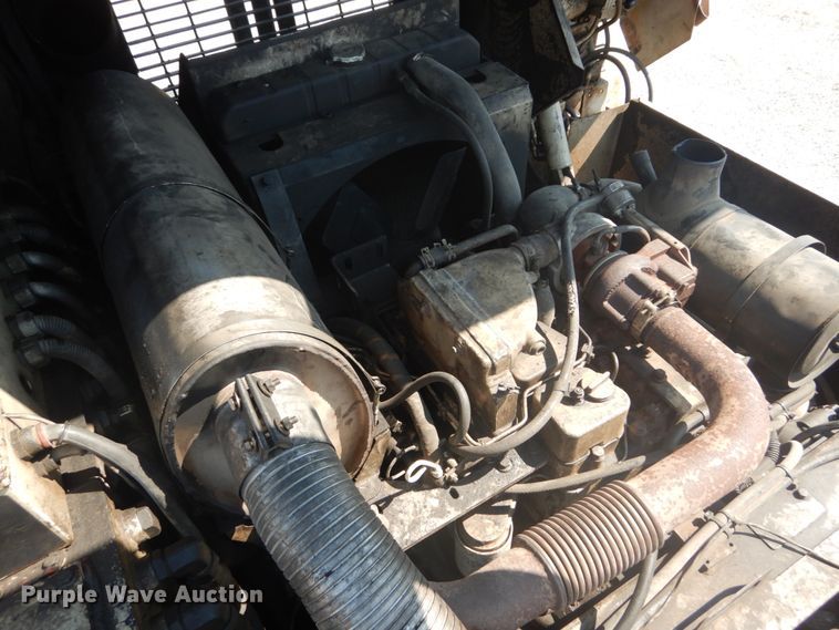 image for item JI9654 1998 Cedarapids CR361  paver