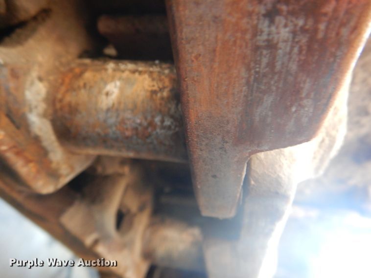 image for item JI9654 1998 Cedarapids CR361  paver