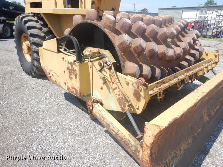 image for item JI9656 Raygo 420-C  single drum vibratory roller