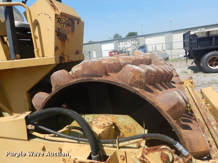 image for item JI9656 Raygo 420-C  single drum vibratory roller