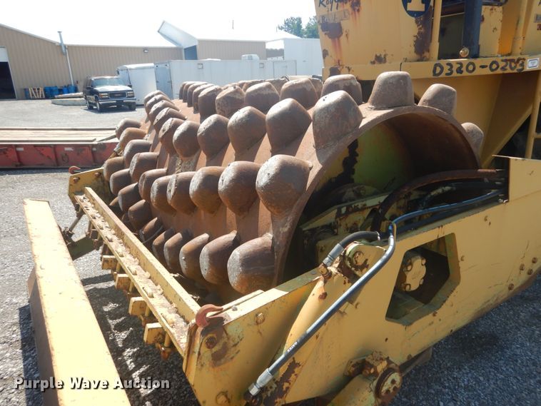 image for item JI9656 Raygo 420-C  single drum vibratory roller