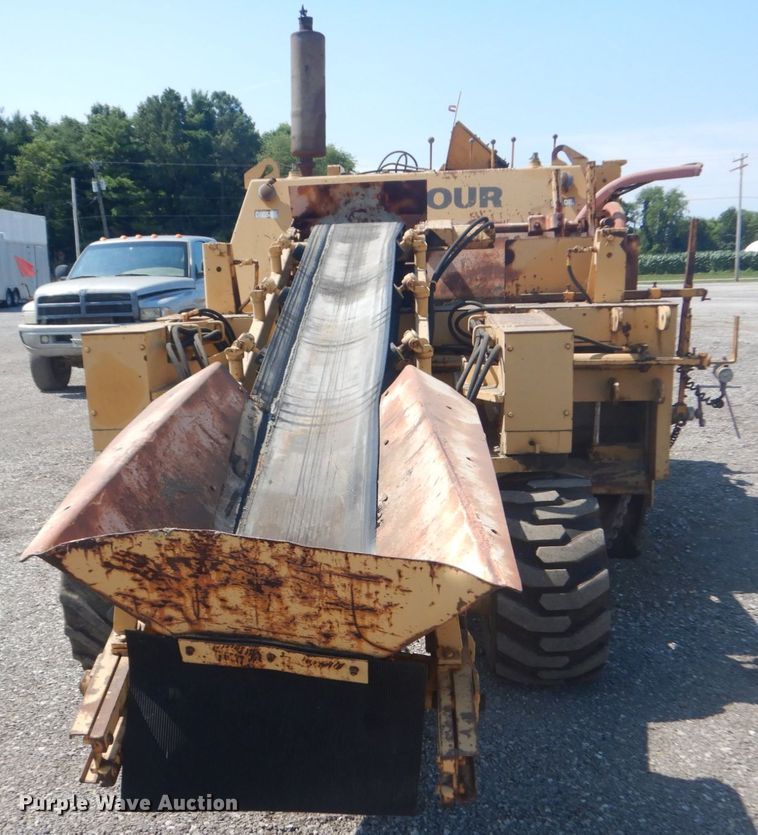 image for item JI9657 Easi-pour  curb machine