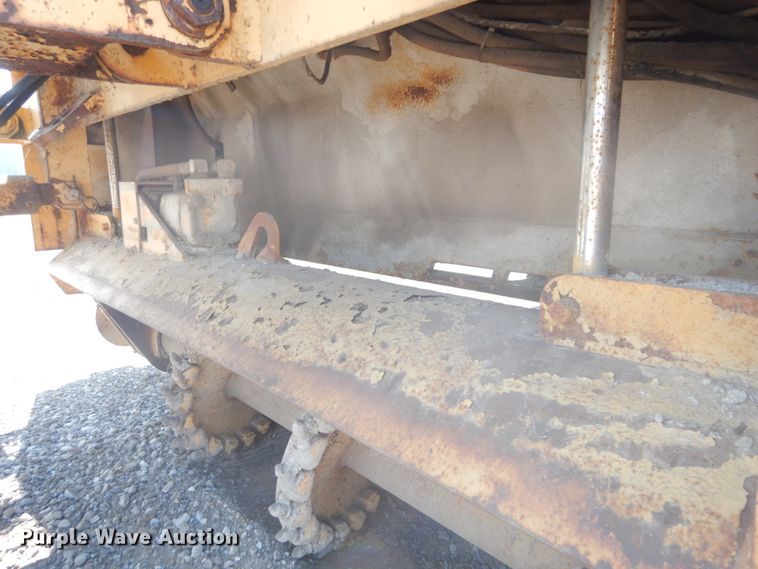 image for item JI9657 Easi-pour  curb machine